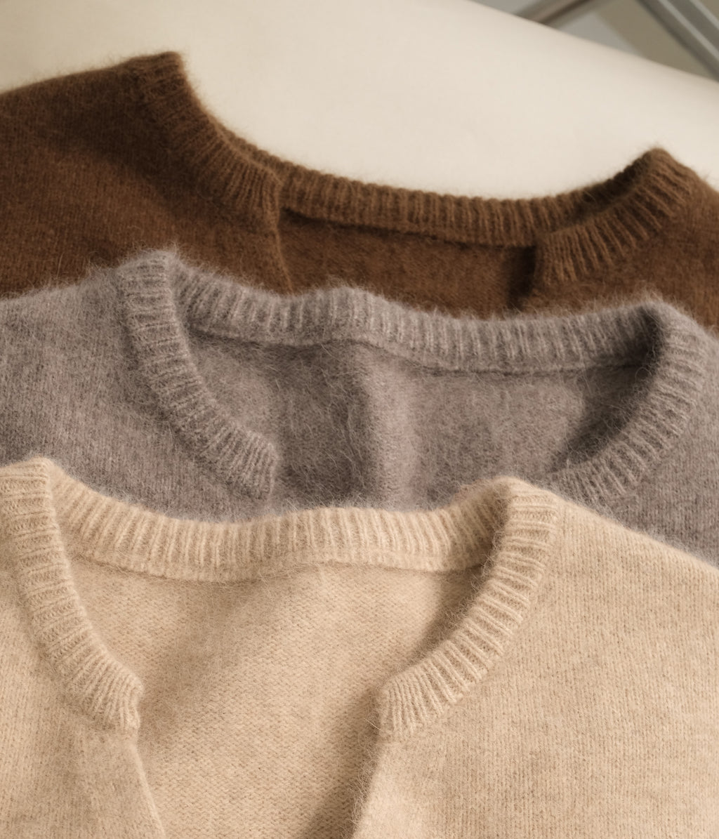 Cloud Plush Fox-Blend Cashmere V-Neck Knit Sweater